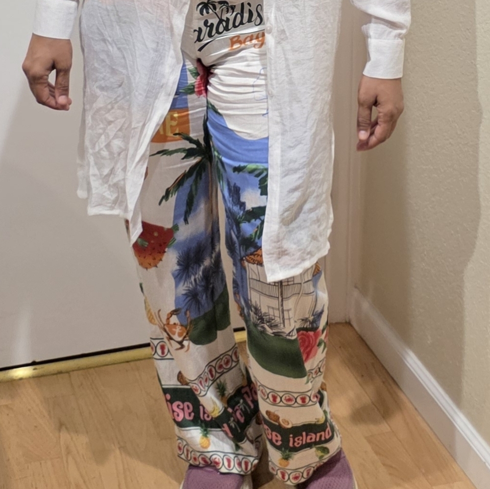 Lulumari Multicolor Tropical Print Pants